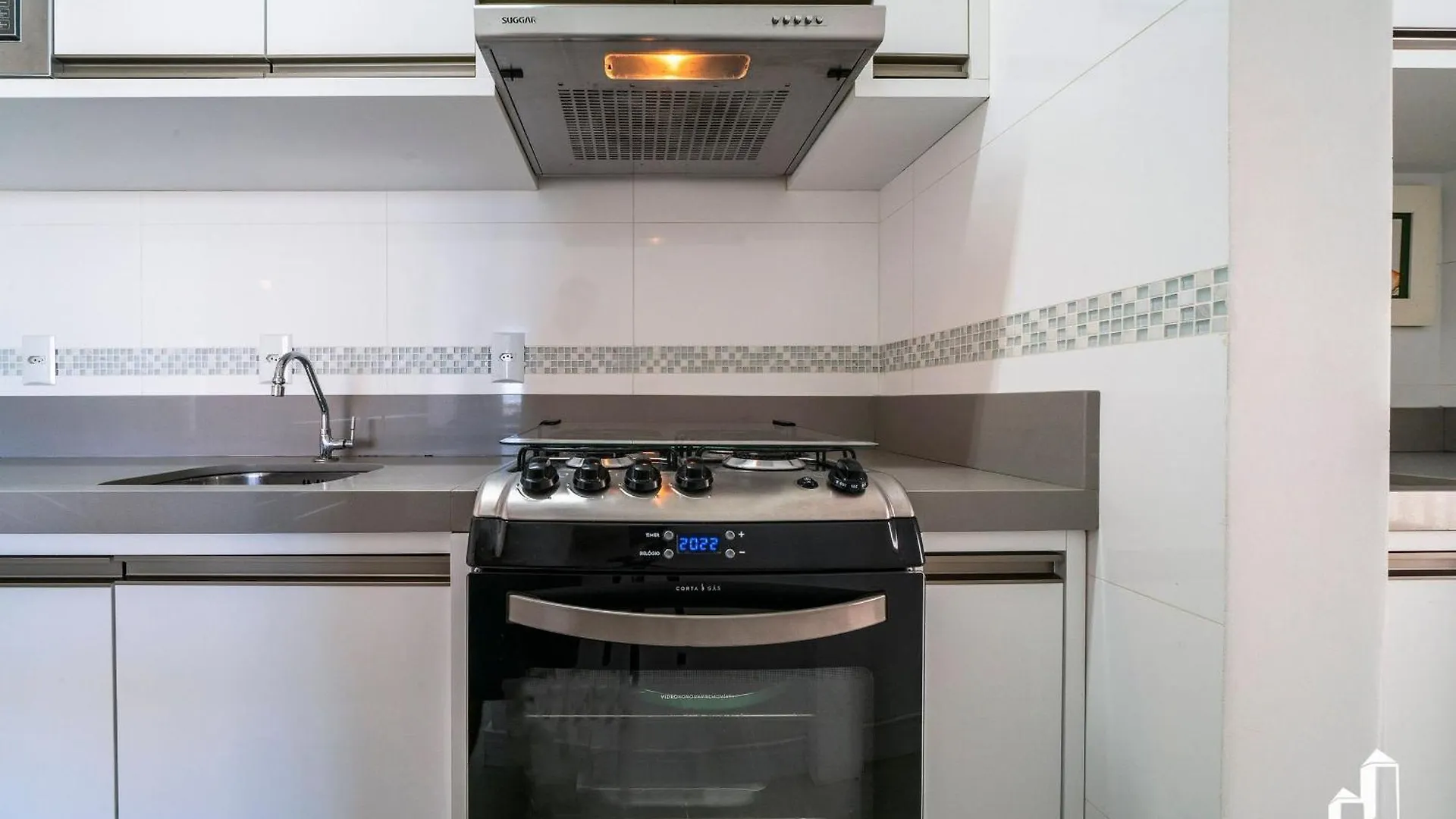 Cobertura Duplex Com 03 Suites Bombinhas